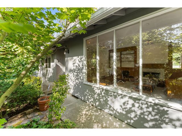 3220 Sw 66TH Ave, Portland, OR 97225