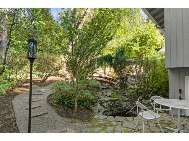 3220 Sw 66TH Ave, Portland, OR 97225