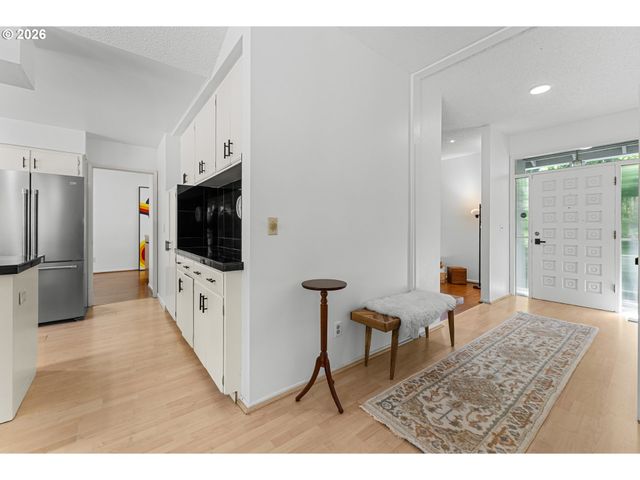 3220 Sw 66TH Ave, Portland, OR 97225