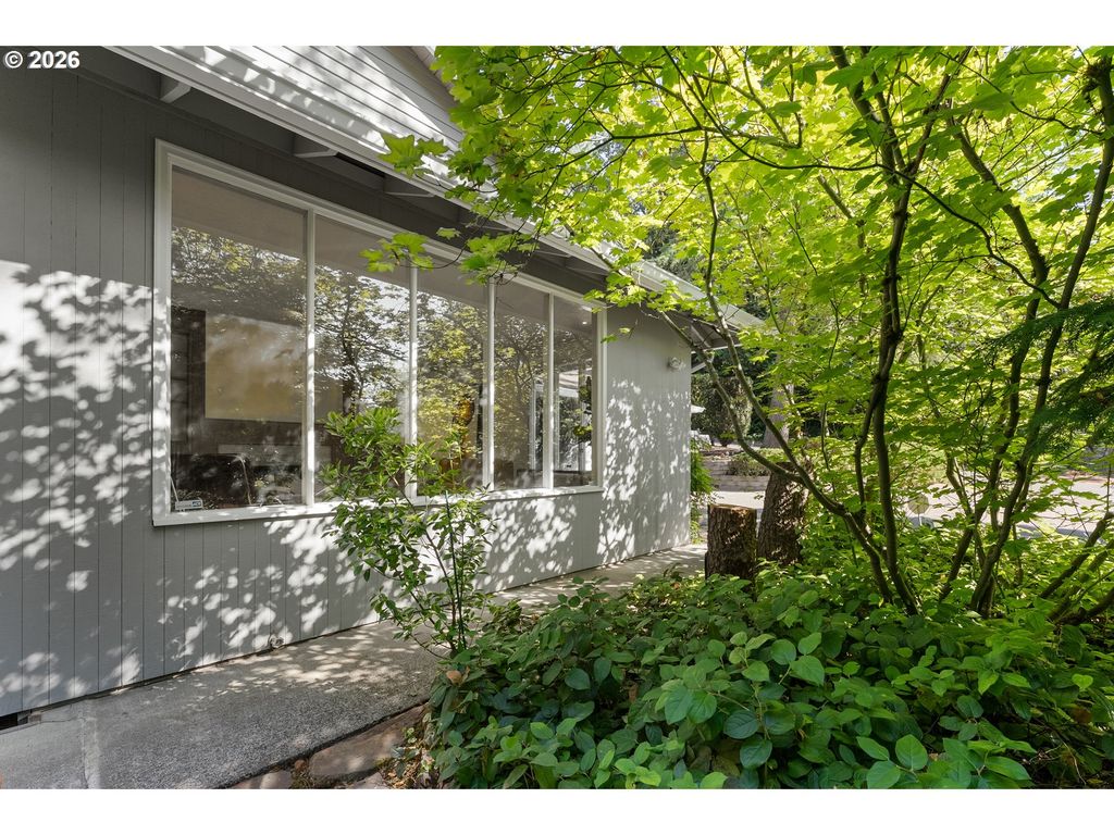 3220 Sw 66TH Ave, Portland, OR 97225