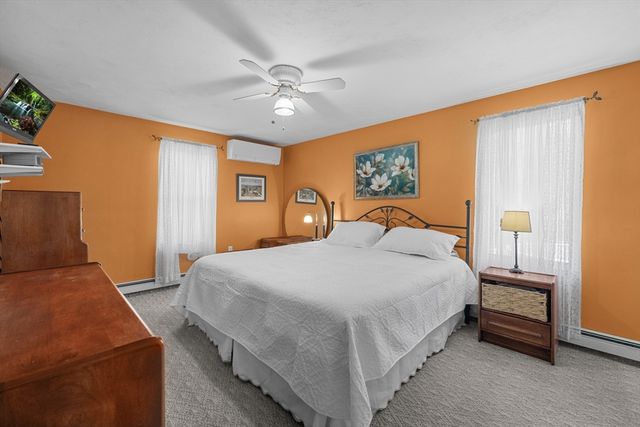 30 Minot Ave, Wareham, MA 02571