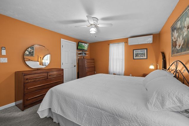 30 Minot Ave, Wareham, MA 02571
