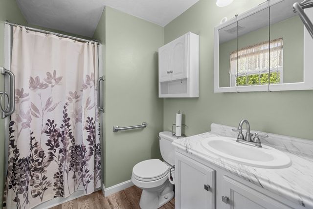 30 Minot Ave, Wareham, MA 02571