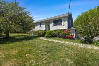 30 Minot Ave, Wareham, MA 02571