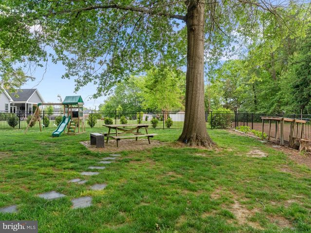 229 N MAIN ST, Woodstown, NJ 08098