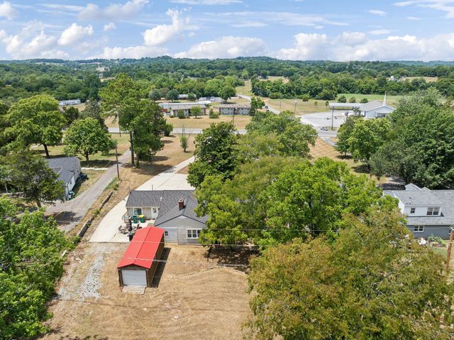 1011 Cornersville Rd, Lewisburg, TN 37091