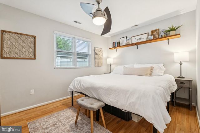 418 SILVER RUN RD, Edgewater, MD 21037