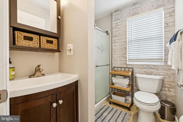 418 SILVER RUN RD, Edgewater, MD 21037