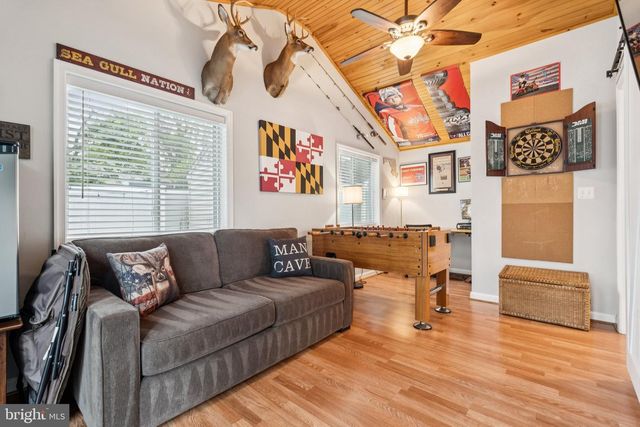 418 SILVER RUN RD, Edgewater, MD 21037