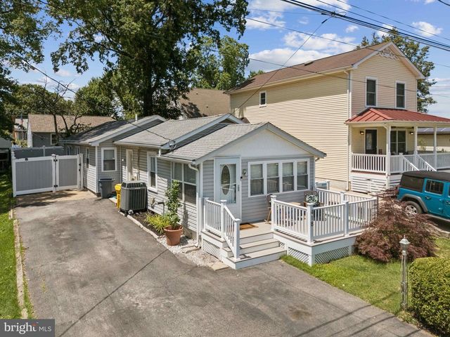 418 SILVER RUN RD, Edgewater, MD 21037