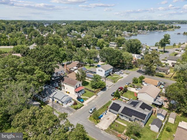 418 SILVER RUN RD, Edgewater, MD 21037