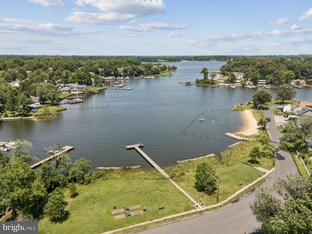 418 SILVER RUN RD, Edgewater, MD 21037