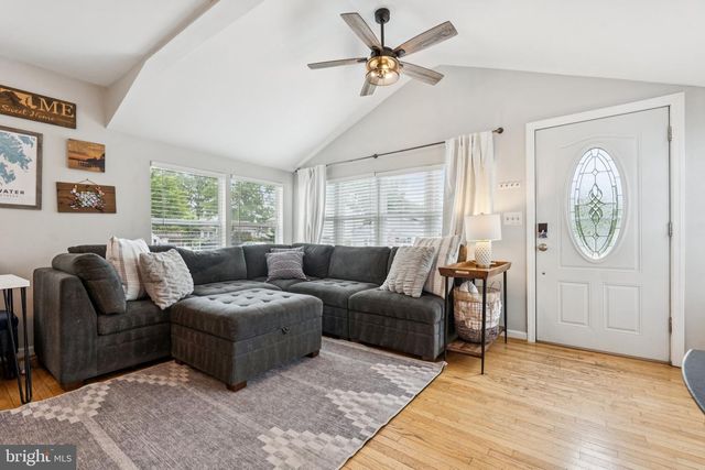 418 SILVER RUN RD, Edgewater, MD 21037