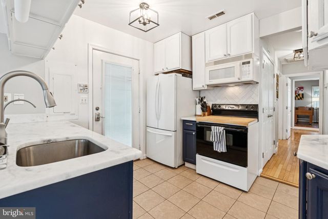 418 SILVER RUN RD, Edgewater, MD 21037