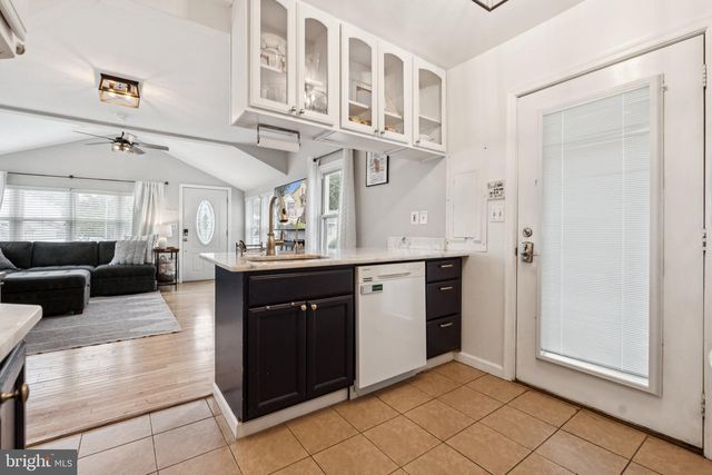 418 SILVER RUN RD, Edgewater, MD 21037