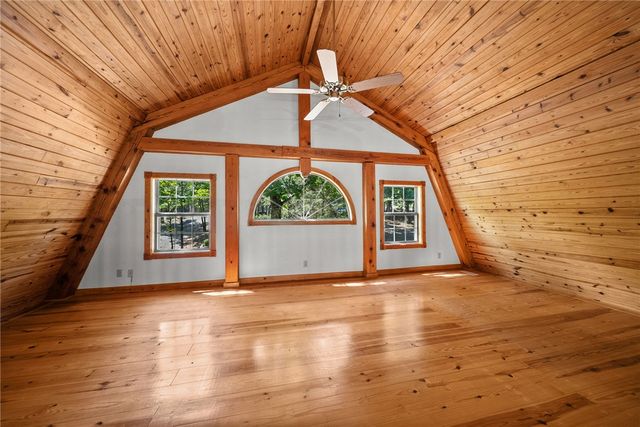 11932 White Oak Drive, Garfield, AR 72732