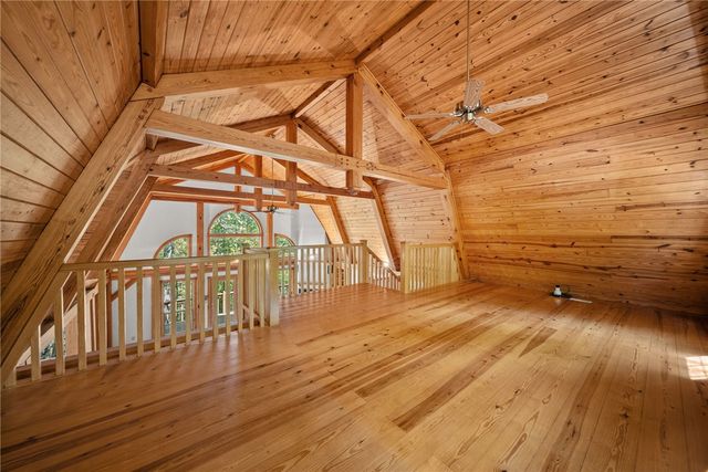 11932 White Oak Drive, Garfield, AR 72732
