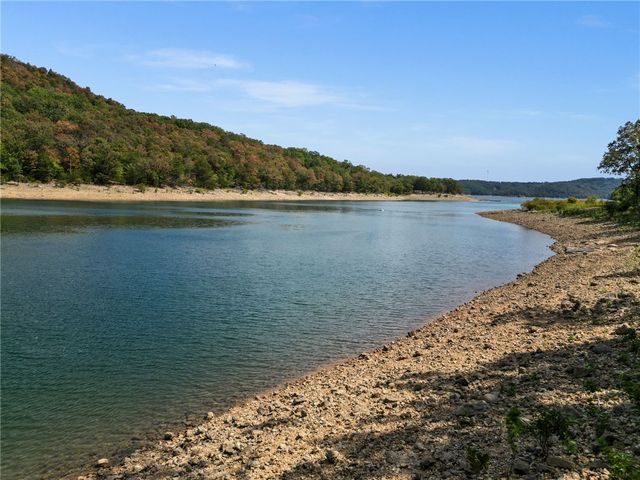 11932 White Oak Drive, Garfield, AR 72732