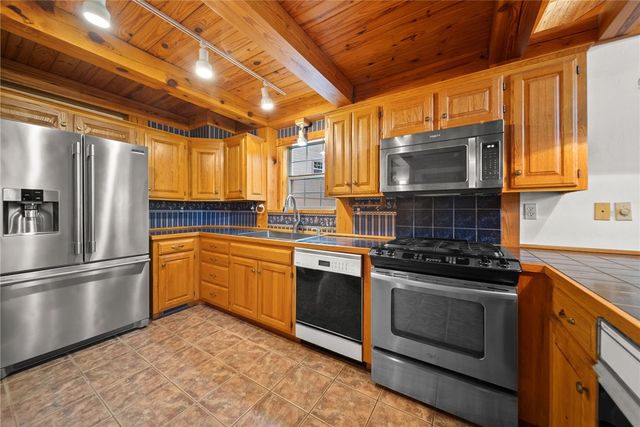11932 White Oak Drive, Garfield, AR 72732