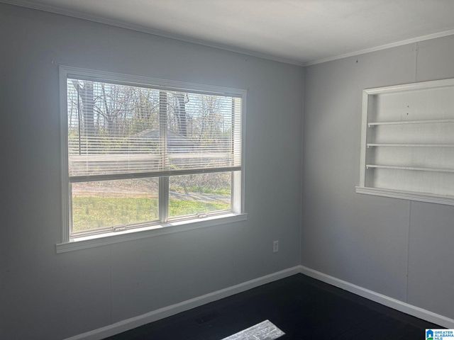 42 4TH AVENUE SE, Graysville, AL 35073