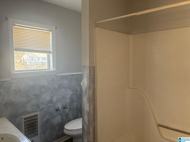 42 4TH AVENUE SE, Graysville, AL 35073