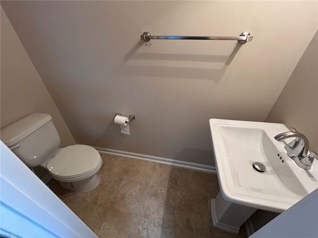 4933 Travertine AVE 31 C, Virginia Beach, VA 23462