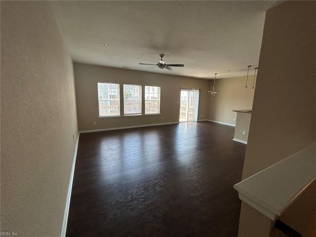 4933 Travertine AVE 31 C, Virginia Beach, VA 23462