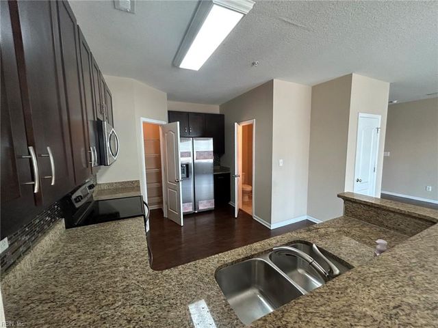 4933 Travertine AVE 31 C, Virginia Beach, VA 23462