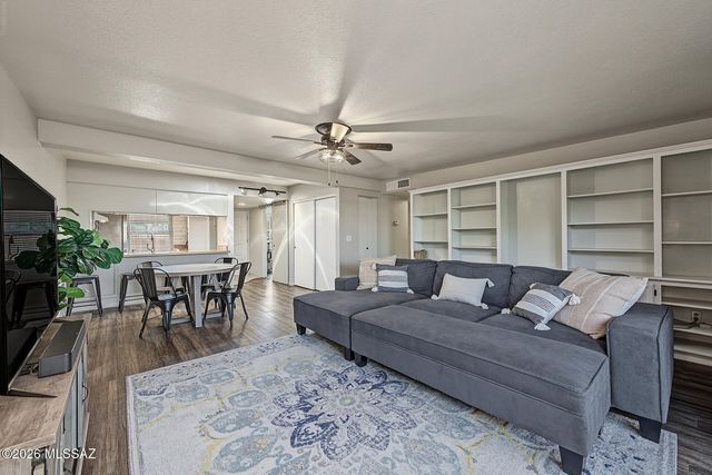 7812 E Kenyon Drive, Tucson, AZ 85710