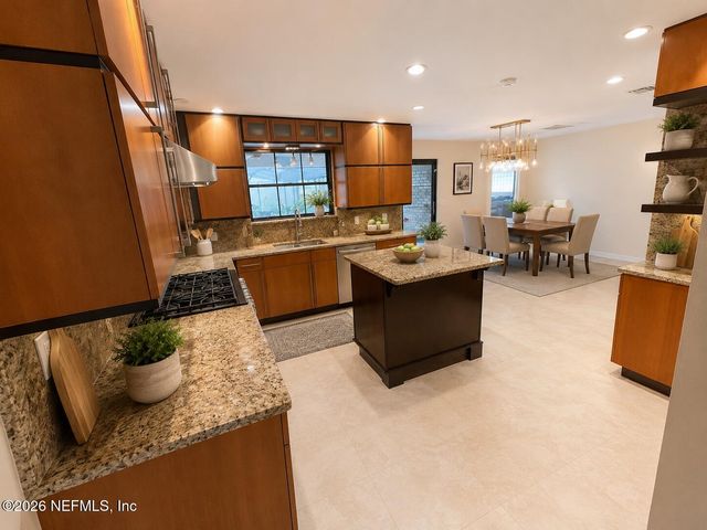 3008 FOREST Circle, Jacksonville, FL 32257
