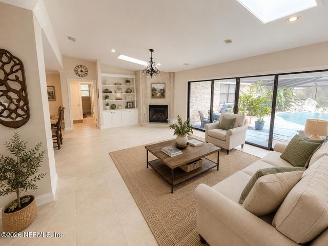 3008 FOREST Circle, Jacksonville, FL 32257