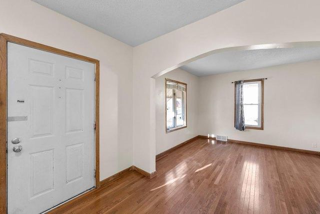 1020 34th Avenue N, Minneapolis, MN 55412