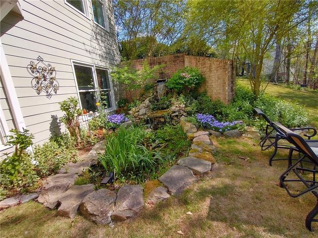 7451 Shady Glen Drive, Flowery Branch, GA 30542