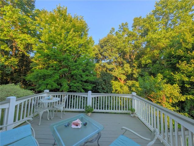 7451 Shady Glen Drive, Flowery Branch, GA 30542