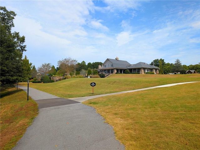 7451 Shady Glen Drive, Flowery Branch, GA 30542