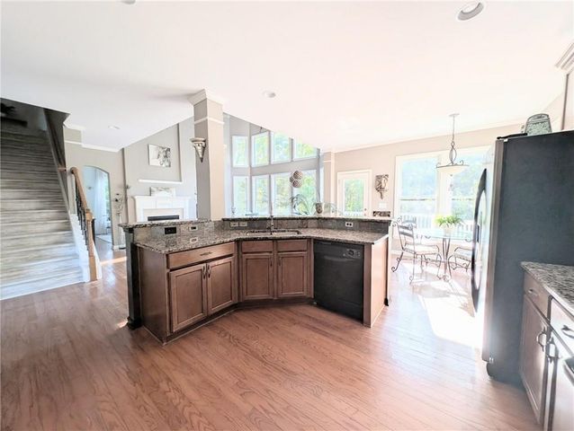 7451 Shady Glen Drive, Flowery Branch, GA 30542