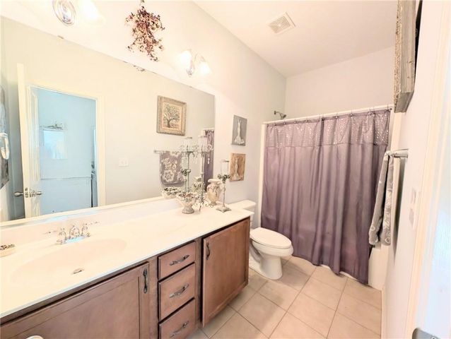 7451 Shady Glen Drive, Flowery Branch, GA 30542