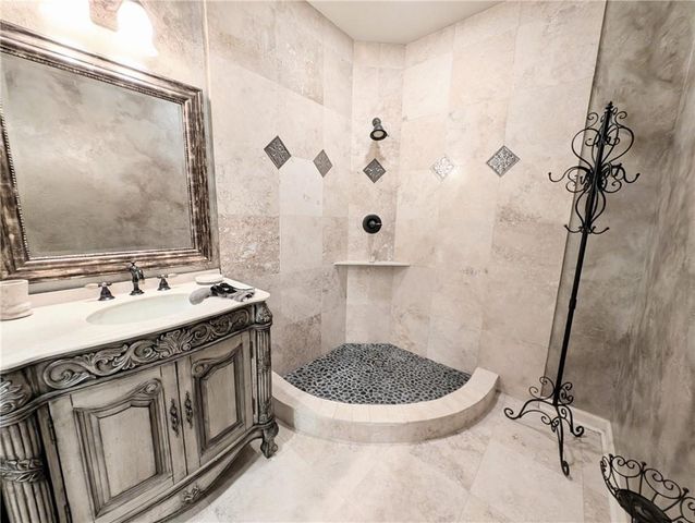 7451 Shady Glen Drive, Flowery Branch, GA 30542