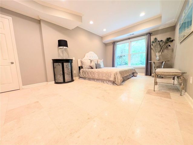 7451 Shady Glen Drive, Flowery Branch, GA 30542