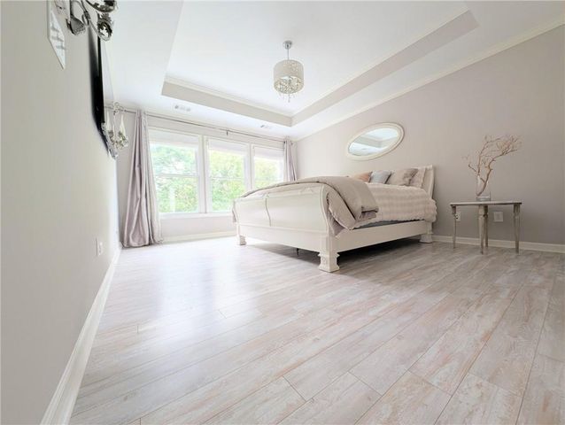 7451 Shady Glen Drive, Flowery Branch, GA 30542