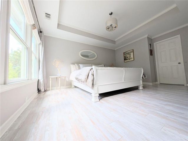 7451 Shady Glen Drive, Flowery Branch, GA 30542