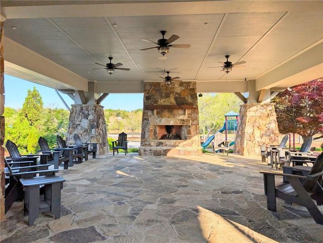 7451 Shady Glen Drive, Flowery Branch, GA 30542