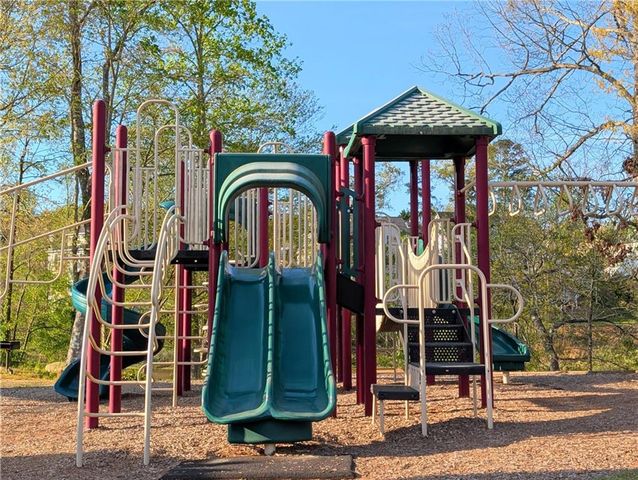 7451 Shady Glen Drive, Flowery Branch, GA 30542