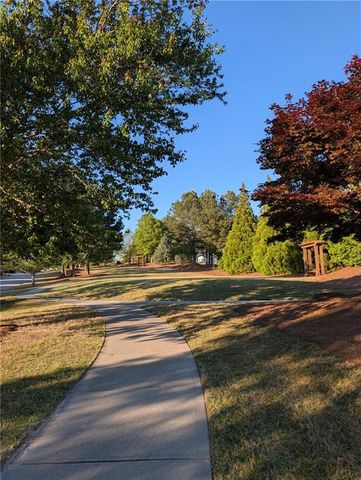 7451 Shady Glen Drive, Flowery Branch, GA 30542