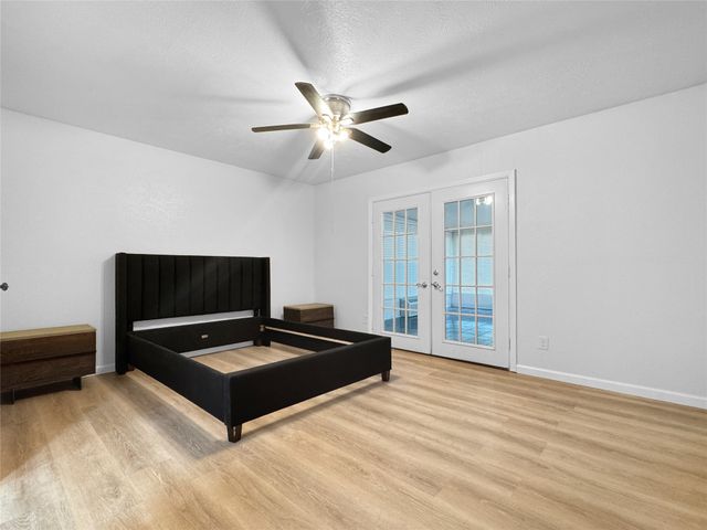 334 E Crossland Boulevard, Grand Prairie, TX 75052