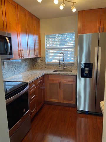 9370 Sunrise Lakes Blvd 105, Sunrise, FL 33322