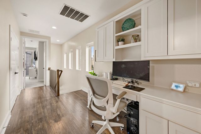 8254 Laflin Lane, Dallas, TX 75231