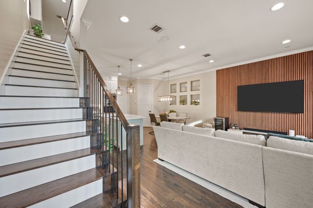 8254 Laflin Lane, Dallas, TX 75231