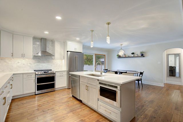 818 CEDARCROFT DR, Millersville, MD 21108