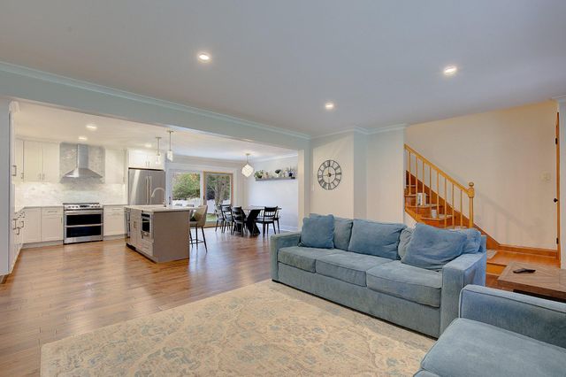 818 CEDARCROFT DR, Millersville, MD 21108